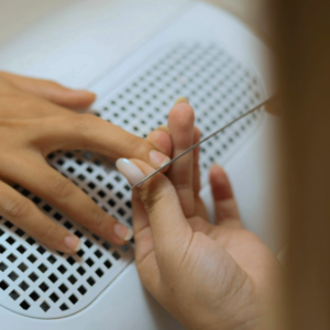 Servicio de uñas en Llavallol