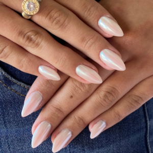 Servicio de uñas en Llavallol